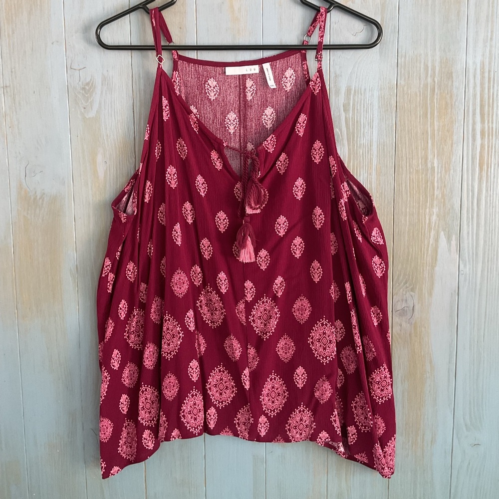 LUQ TANK TOP ADJUSTABLE STRAPS NWOT BLOUSE SZ XXL